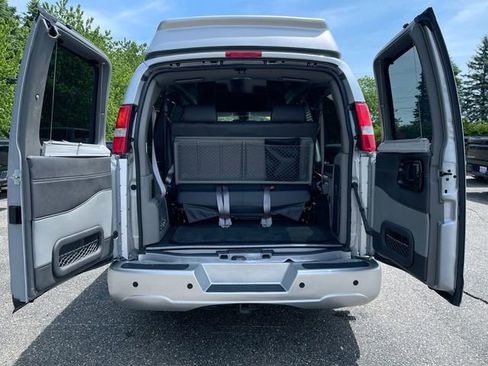 Used 2025 GMC Savana 2500 w/ Driver Convenience Package RWD image 24