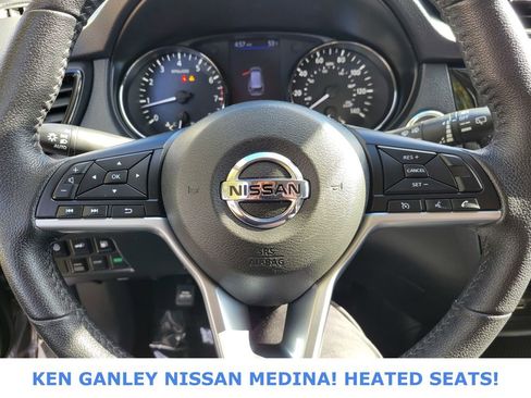 Used 2019 Nissan Rogue SV image 30