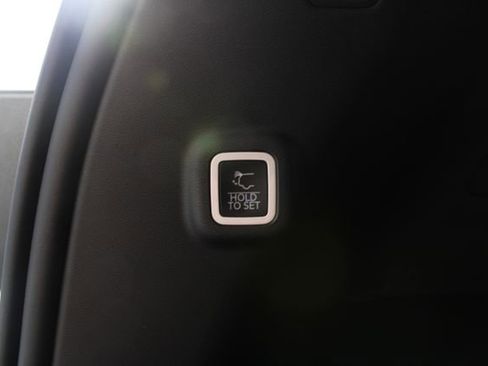 New 2026 Jeep Cherokee Limited image 19