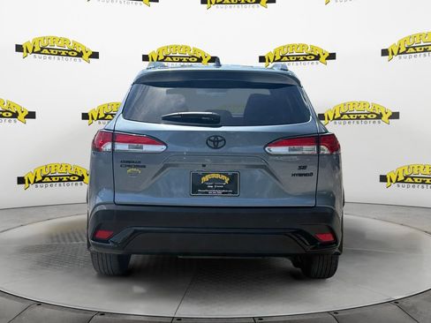 Used 2024 Toyota Corolla Cross SE image 4