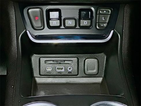 Used 2018 GMC Terrain SLE w/ Driver Convenience Package image 32