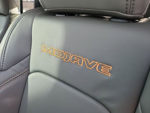 New 2026 Jeep Gladiator Mojave image 15