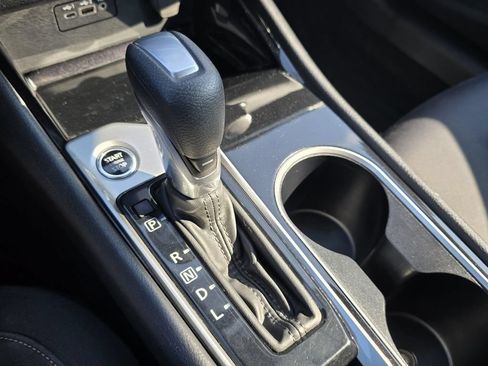 Used 2024 Nissan Altima 2.5 SV FWD image 26