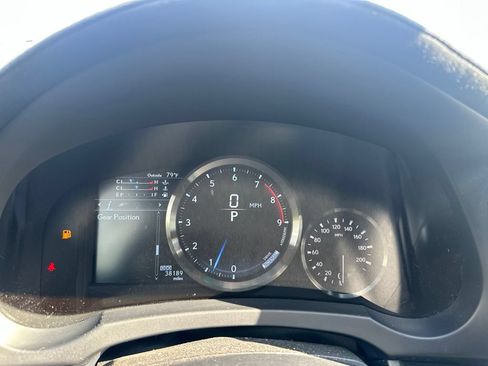Used 2017 Lexus RC F w/ Premium Package RWD image 17