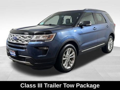 Used 2018 Ford Explorer XLT w/ Equipment Group 202A AWD/4WD image 6