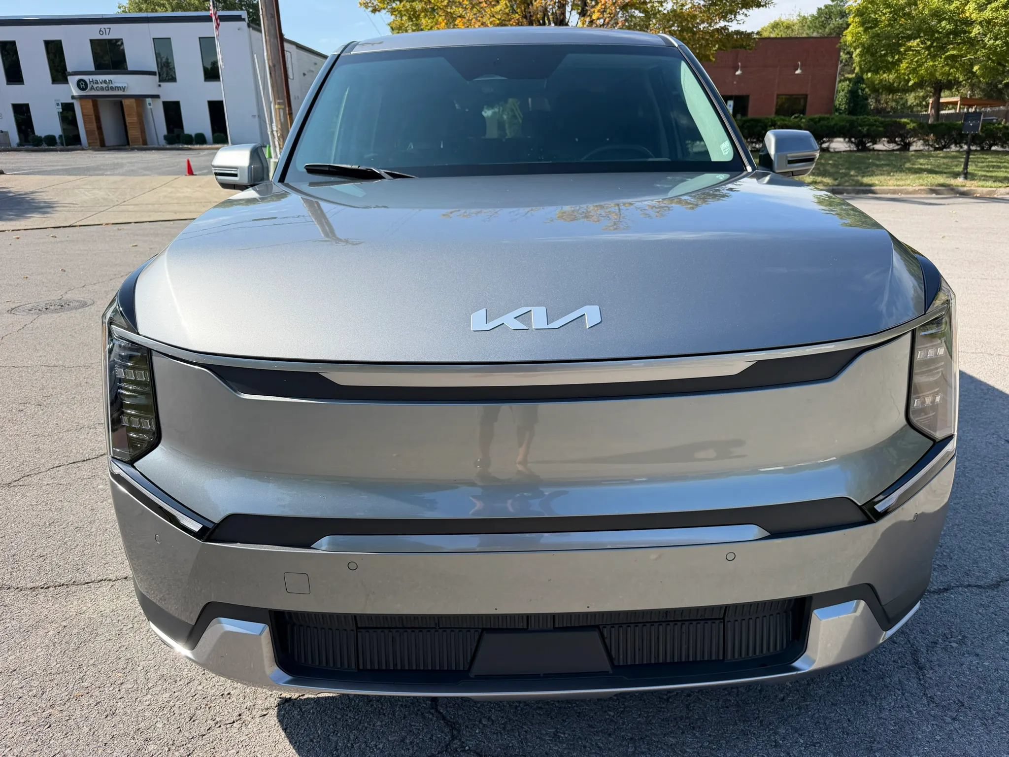 Used 2024 Kia EV9 Light Long Range RWD image 8