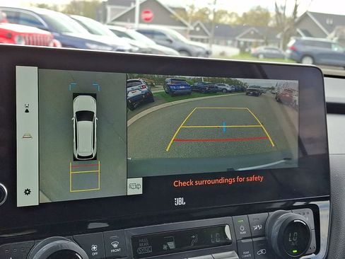 Used 2024 Toyota Grand Highlander Limited image 24