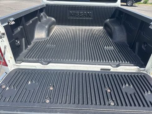 Used 2017 Nissan Frontier SV AWD/4WD image 10