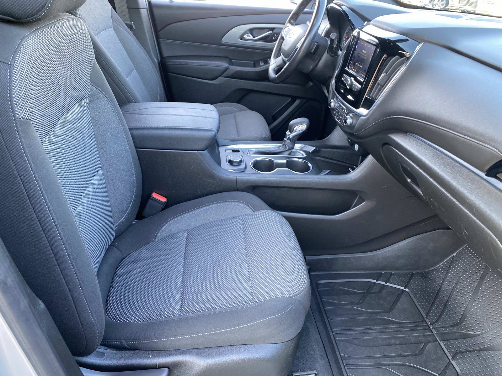 Used 2022 Chevrolet Traverse LT w/ LPO, Floor Liner Package AWD/4WD image 21
