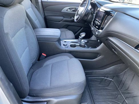 Used 2022 Chevrolet Traverse LT w/ LPO, Floor Liner Package image 21