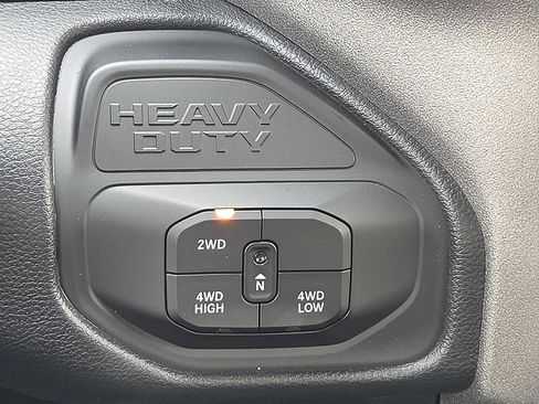 New 2026 RAM 2500 Tradesman AWD/4WD image 17
