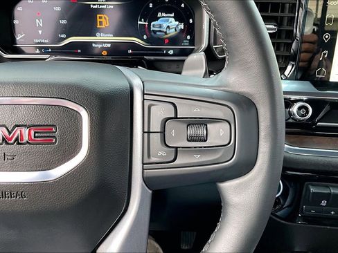 Used 2024 GMC Sierra 1500 SLT w/ SLT Premium Plus Package image 13