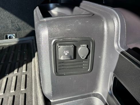 Used 2019 Toyota 4Runner TRD Off-Road Premium image 28