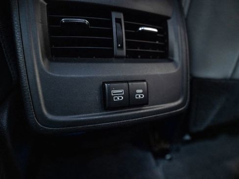 Certified 2021 Toyota Avalon XLE FWD image 34