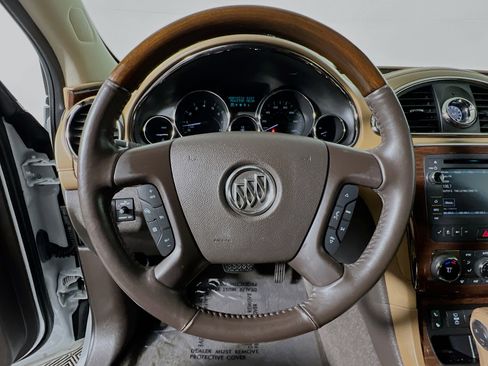 Used 2016 Buick Enclave Leather image 18