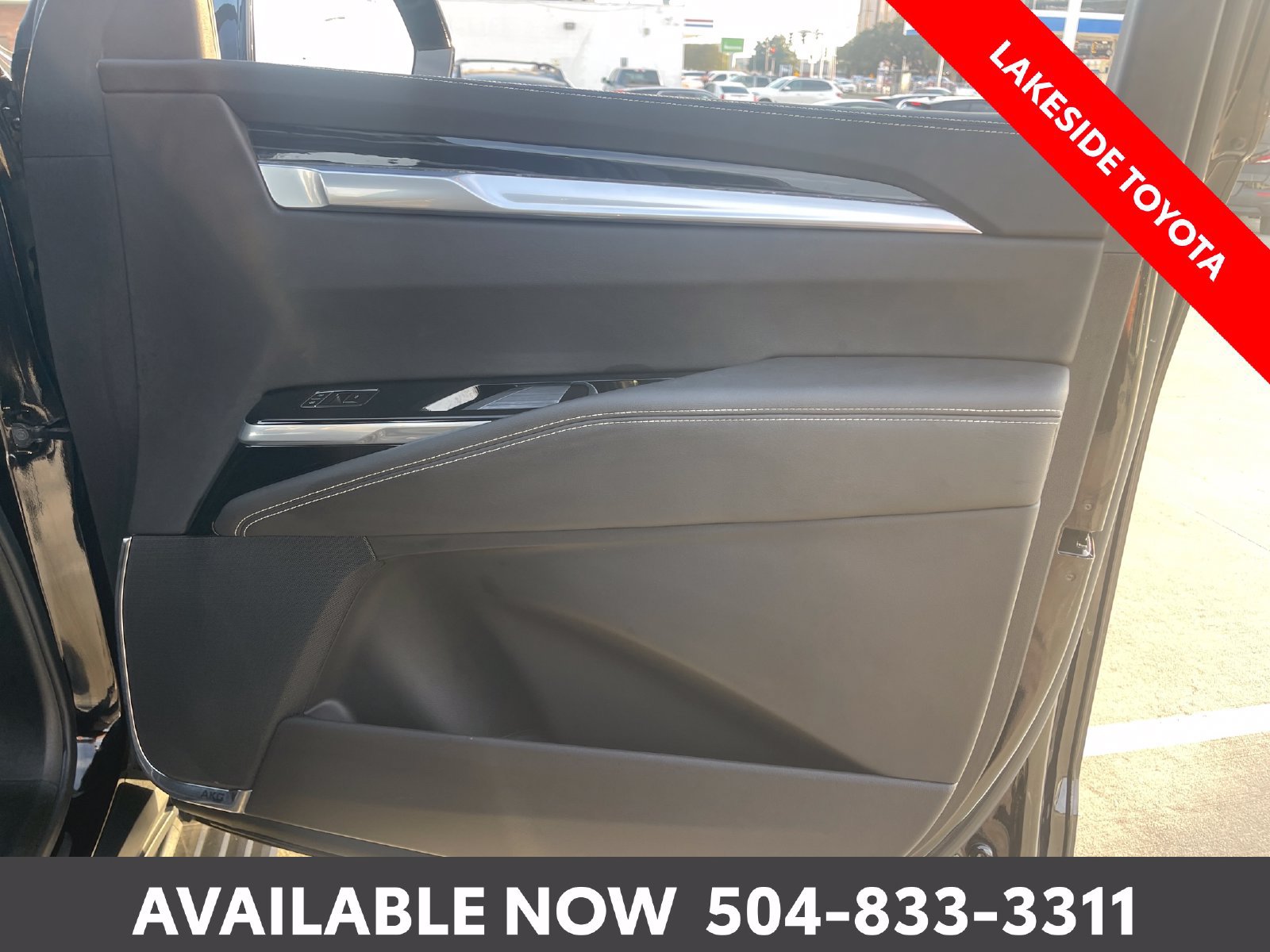 Used 2025 Cadillac Escalade Sport w/ LPO, Floor Liner Package AWD/4WD image 18