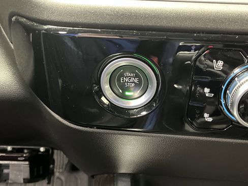 Certified 2022 GMC Sierra 1500 SLT image 23