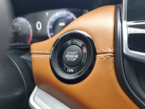 Used 2024 Jeep Compass Limited w/ Elite Group image 20