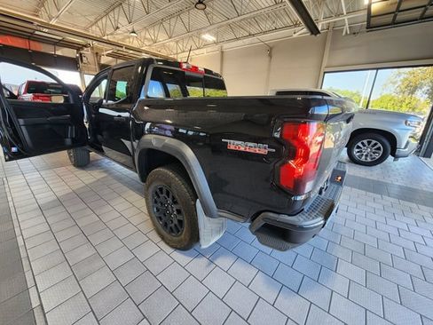 Used 2026 Chevrolet Colorado Trail Boss AWD/4WD image 6