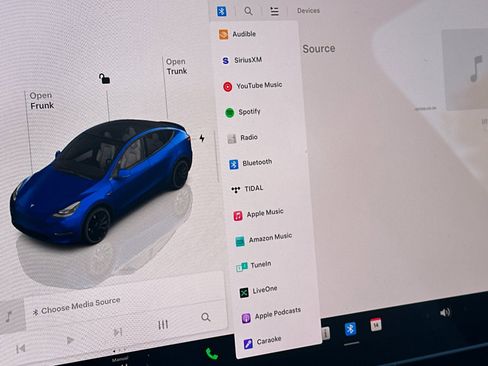 Used 2023 Tesla Model Y Performance image 18