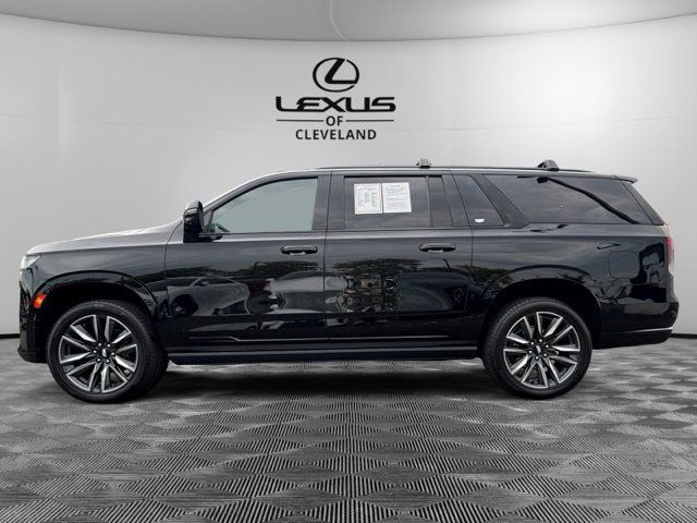 Used 2021 Cadillac Escalade ESV Sport w/ Driver Assist Tech Package RWD image 3
