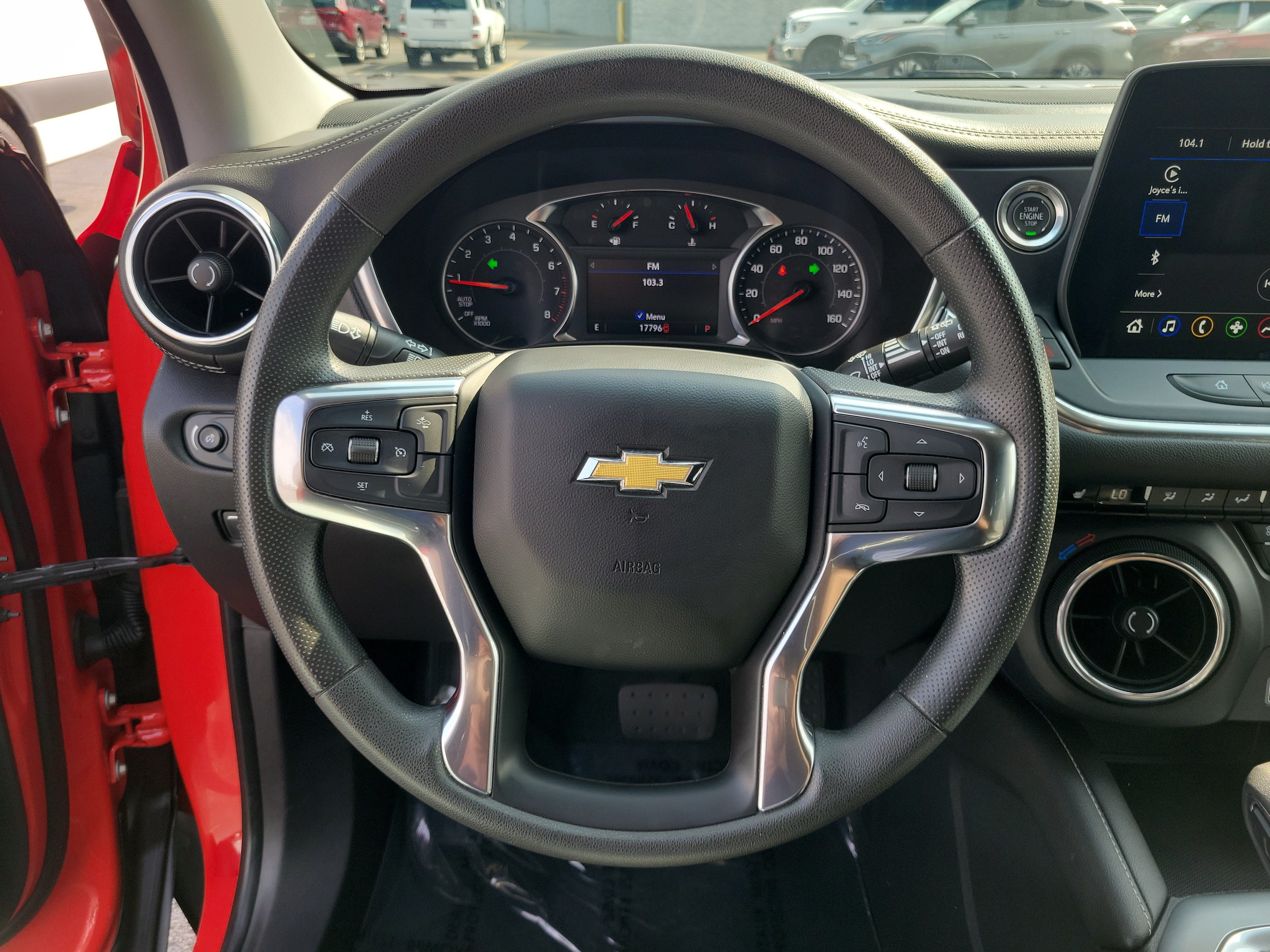 Used 2025 Chevrolet Blazer LT FWD image 21
