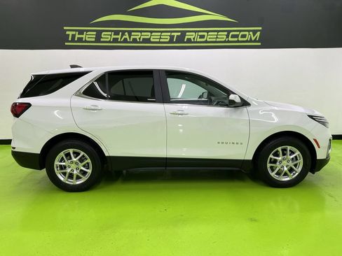 Used 2022 Chevrolet Equinox LT FWD image 11
