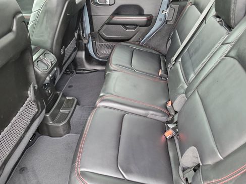 Used 2024 Jeep Wrangler Unlimited Rubicon image 13