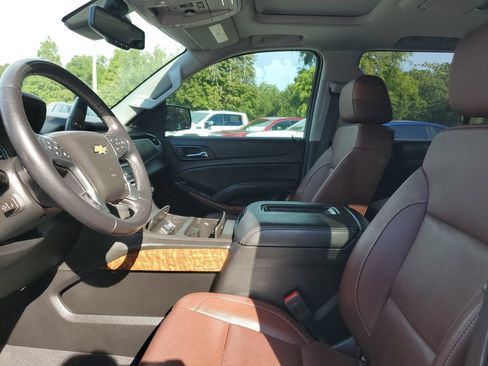 Used 2020 Chevrolet Tahoe Premier w/ Premier Plus Edition RWD image 18