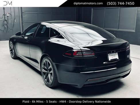 Used 2025 Tesla Model S Plaid AWD/4WD image 4