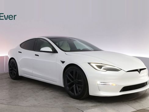 Used 2022 Tesla Model S AWD/4WD image 13