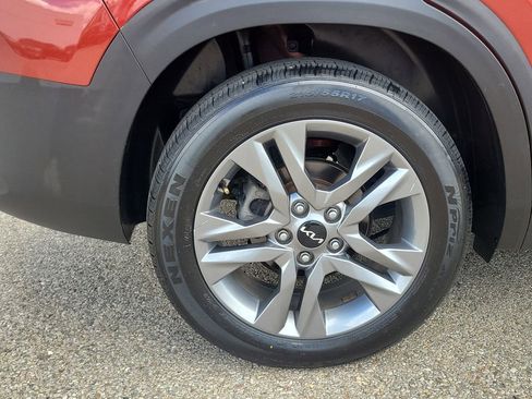 Used 2023 Kia Seltos S FWD image 6
