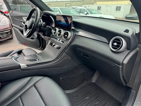 Used 2020 Mercedes-Benz GLC 300 GLC 300 4MATIC Sport Utility 4 w/ Parking Assistance Package image 20