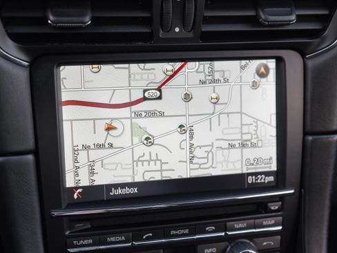 Used 2014 Porsche 911 Turbo S image 19