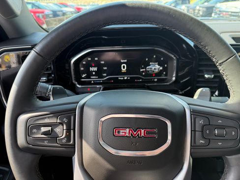 Used 2024 GMC Sierra 1500 SLT w/ SLT Premium Plus Package image 28