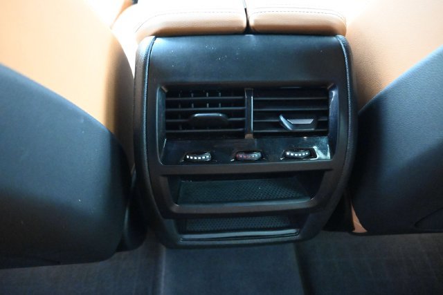 Used 2024 BMW X5 xDrive40i w/ M Sport Package AWD/4WD image 16