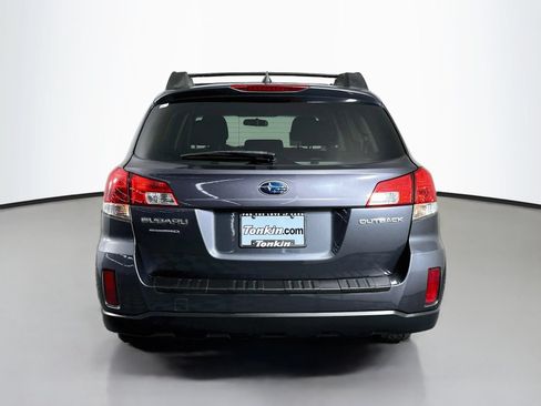 Used 2014 Subaru Outback 2.5i Premium AWD/4WD image 6