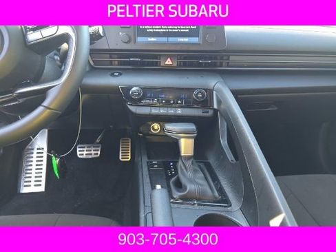 Used 2025 Hyundai Elantra Sport FWD image 13