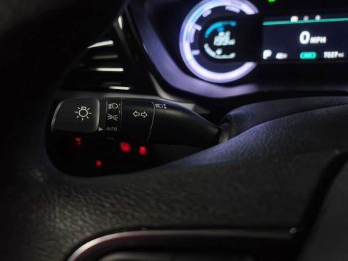 Used 2022 Kia Niro LX image 19