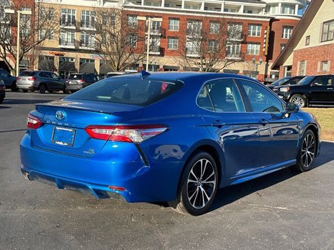 Used 2020 Toyota Camry SE image 7