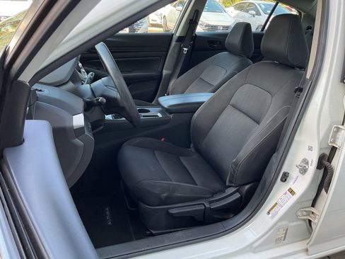 Used 2023 Nissan Altima 2.5 S image 14