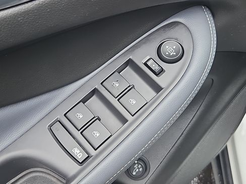 Used 2020 Buick Envision Essence FWD image 21