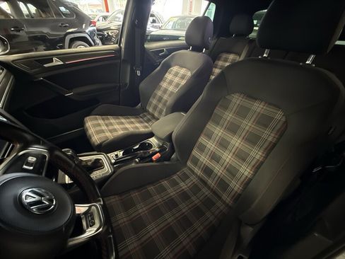 Used 2018 Volkswagen GTI S FWD image 15