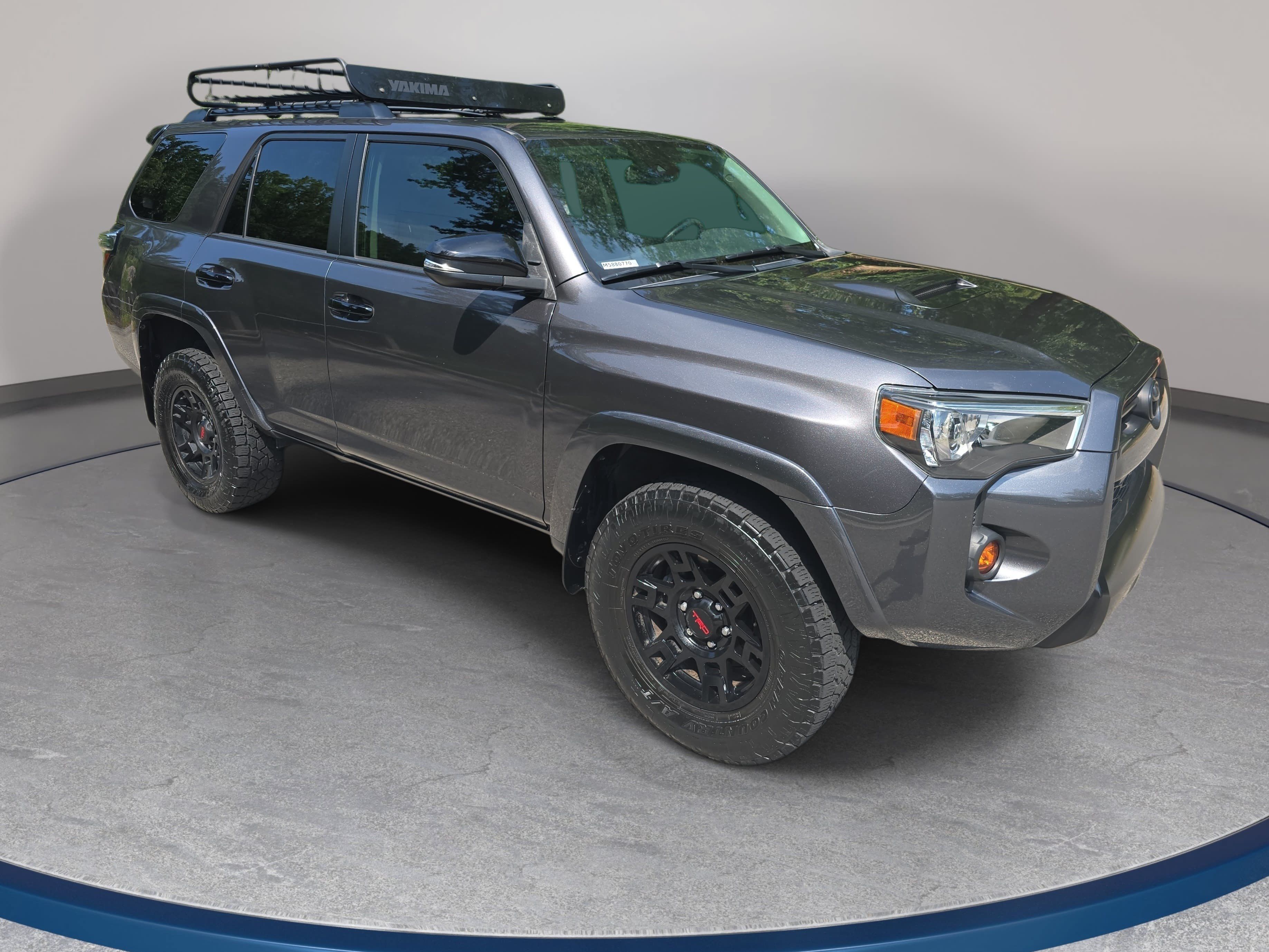 Used 2021 Toyota 4Runner Venture AWD/4WD image 3