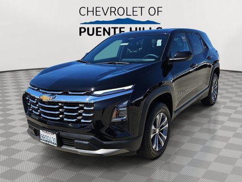Used 2025 Chevrolet Equinox LT FWD image 1