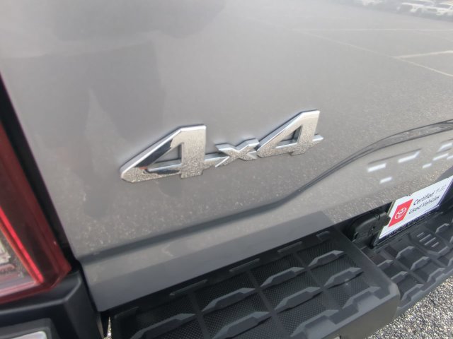 Certified 2020 Toyota Tacoma SR AWD/4WD image 13