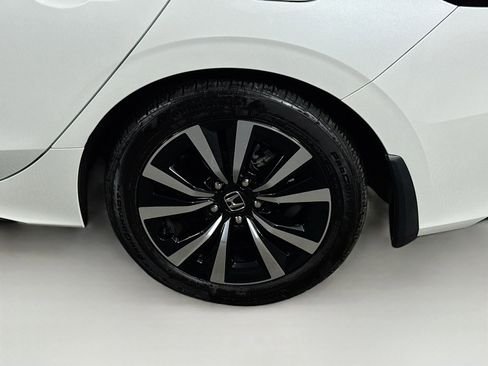 Certified 2023 Honda Civic EX-L image 9