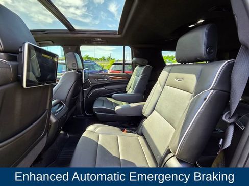 Used 2024 Cadillac Escalade ESV Premium Luxury AWD/4WD image 23