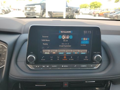 Used 2022 Nissan Rogue SV image 22