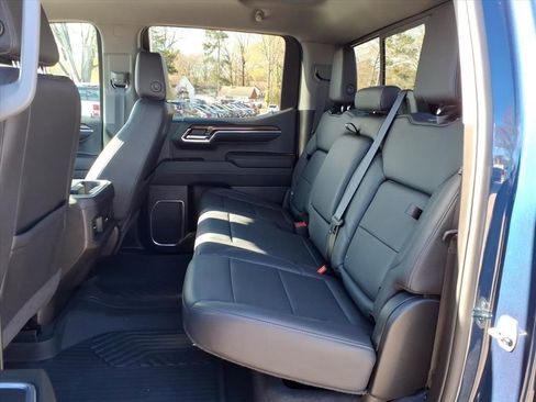 Used 2023 Chevrolet Silverado 1500 LT Trail Boss w/ Convenience Package II image 14